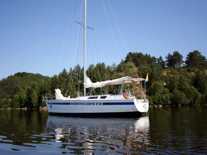 Rest on a yacht in Cherkassy - a lot of fun.