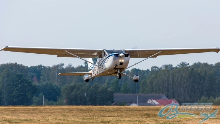 Fliegen auf Flugzeuge in Tscherkassy.